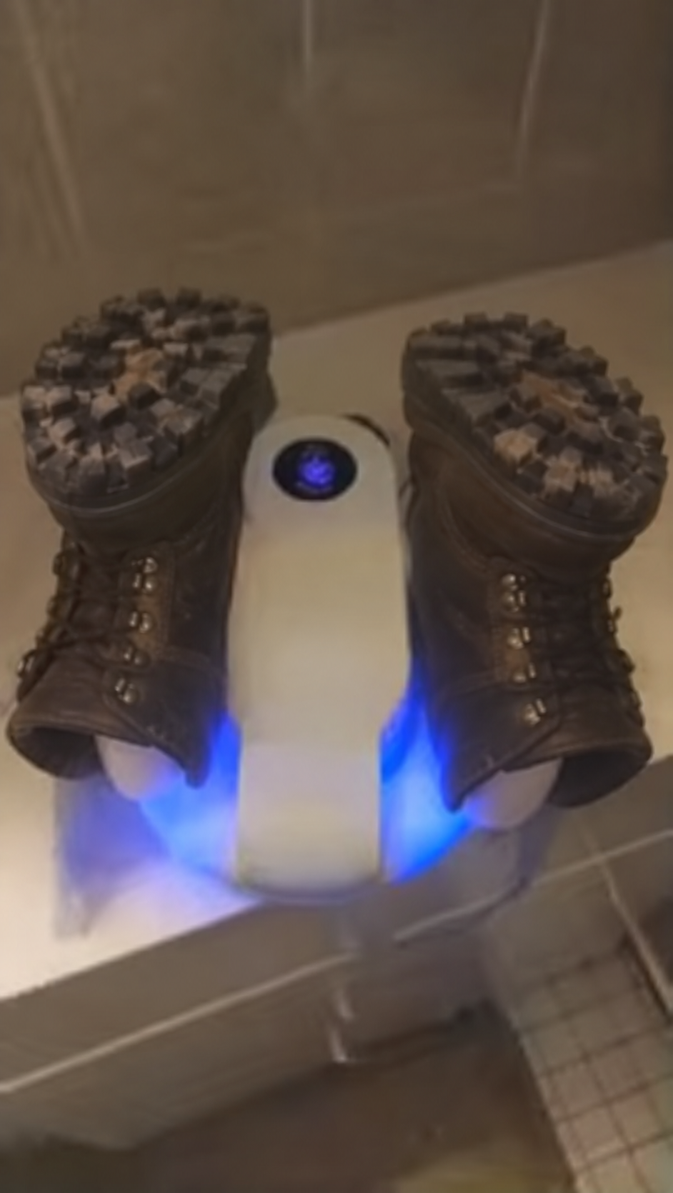 Customer photo showing the boot dryer in use